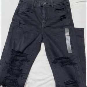 American Eagle pants never worn